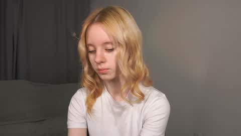 See Its honey bunny  im Lana online show from June 8, 2026, 4:18 pm