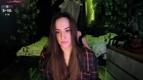 Snapshot of selby_paine chatting on October 31, 2025, 1:56 pm Selby online show from October 31, 2025, 1:56 pm