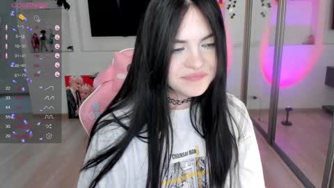 Selena  online show from December 12, 2024, 8:03 am