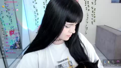 Selena  online show from March 7, 2025, 9:40 am