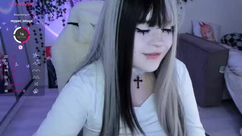 Selena  online show from October 28, 2025, 5:00 am