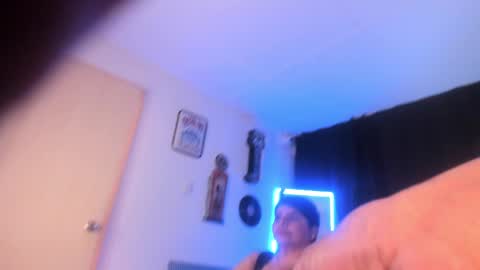 Selena online show from October 9, 2025, 3:59 am