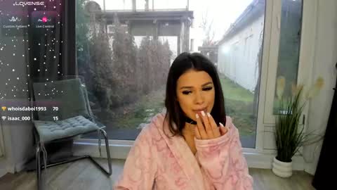 Selena online show from January 10, 2025, 10:06 am