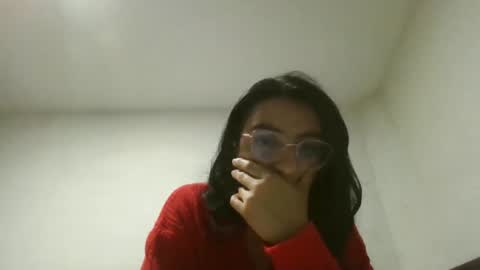 Selena Rous online show from November 28, 2025, 11:46 am