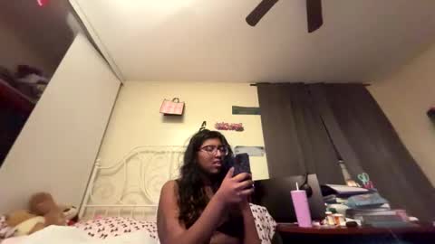selenaprincess2 online show from January 9, 2026, 3:53 am