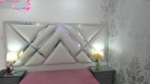 Selena reyess online show from October 10, 2025, 7:13 pm