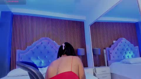 selenastonne online show from October 4, 2025, 7:45 pm