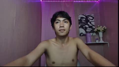 Aprilane online show from October 18, 2025, 8:04 am