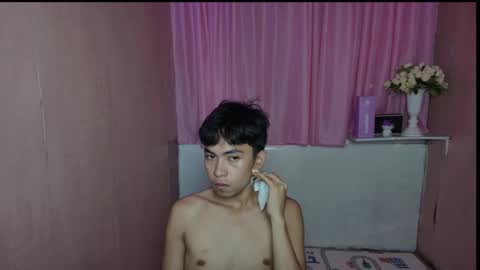 Aprilane online show from November 20, 2025, 7:41 am