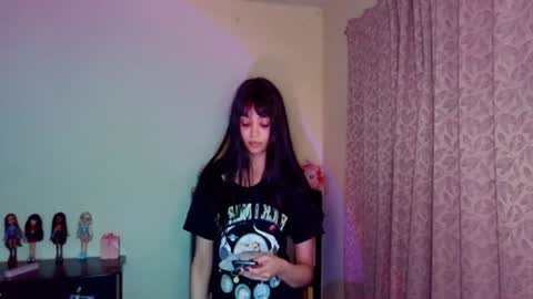 selene_hebe online show from July 18, 2026, 3:33 am