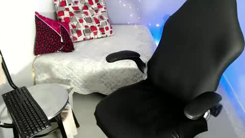 selene online show from January 31, 2025, 3:55 pm