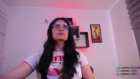 selene_s3xy online show from March 15, 2026, 4:13 pm