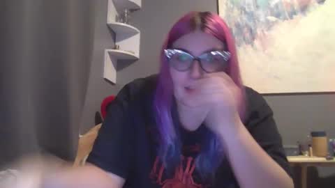 Snapshot of selenebaby chatting on December 19, 2025, 11:23 pm Selene online show from December 19, 2025, 11:23 pm