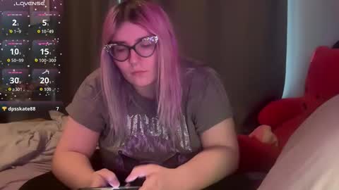 Snapshot of selenebaby chatting on February 15, 2026, 6:15 pm Selene online show from February 15, 2026, 6:15 pm