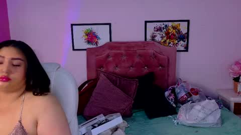 Selenee online show from June 5, 2026, 11:27 am