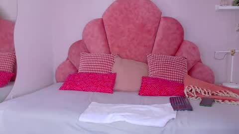 SELENE GIBSON online show from February 23, 2026, 7:33 pm