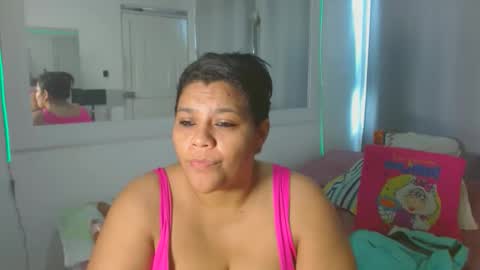 Selenna1 online show from November 3, 2025, 12:39 pm