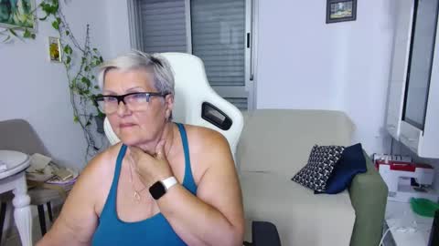 Selenna online show from May 28, 2026, 5:43 pm