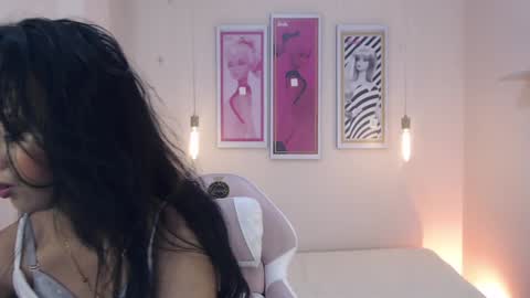 Mayte online show from January 27, 2025, 1:19 pm