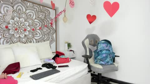 Selket online show from February 5, 2025, 11:02 am