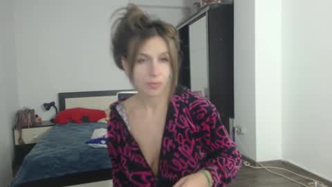 Snapshot of sellena_angels chatting on February 25, 2025, 2:33 pm sellena_angels online show from February 25, 2025, 2:33 pm