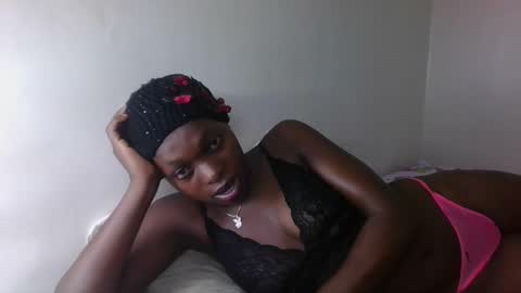 sellinprinces online show from October 17, 2025, 10:45 pm