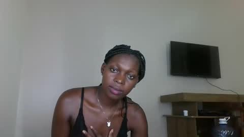 sellinprinces online show from November 5, 2025, 10:48 am