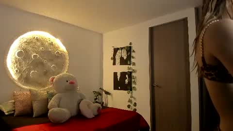 Selyn online show from June 21, 2026, 10:07 am