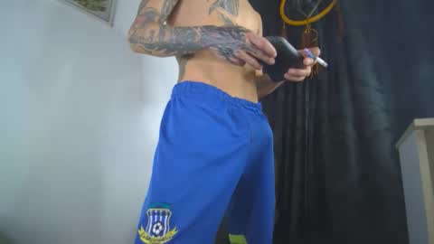 sem_alas online show from December 14, 2025, 9:52 pm