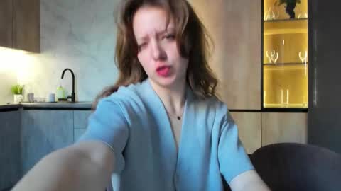 Snapshot of sen0_rita chatting on October 18, 2025, 9:10 am Ami online show from October 18, 2025, 9:10 am