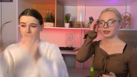 Snapshot of sendi_cais chatting on November 6, 2025, 12:06 pm Sendi online show from November 6, 2025, 12:06 pm