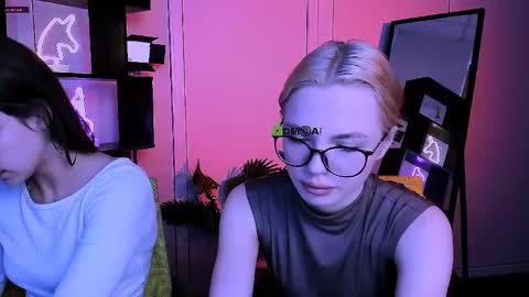 Snapshot of sendi_cais chatting on November 11, 2025, 5:51 am Sendi online show from November 11, 2025, 5:51 am