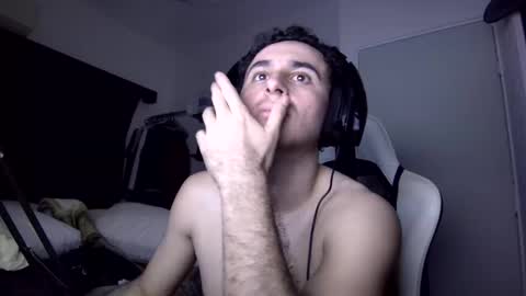 Snapshot of senitzzu chatting on January 1, 2025, 7:52 am PAJACONTROL online show from January 1, 2025, 7:52 am