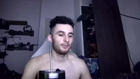 Snapshot of senitzzu chatting on October 16, 2025, 1:28 am PAJACONTROL online show from October 16, 2025, 1:28 am