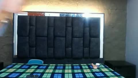 sennamars202cl online show from October 4, 2025, 3:21 pm