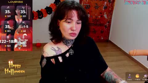 senorita_dakota online show from October 18, 2025, 7:25 pm