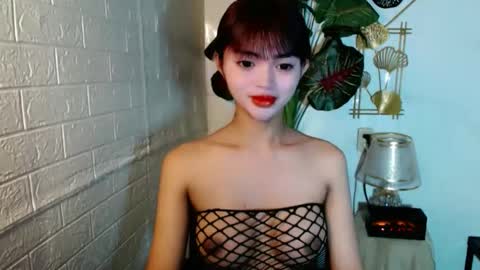 sensational_yeng online show from June 4, 2026, 12:55 pm