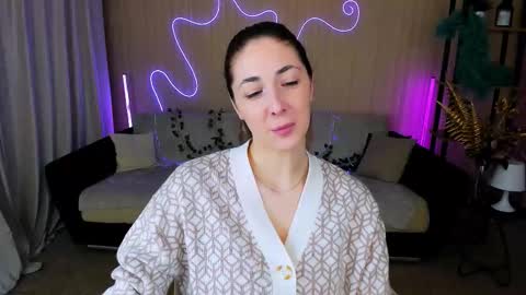 Snapshot of sensitiveheartt chatting on September 24, 2025, 8:12 pm sensitiveheartt online show from September 24, 2025, 8:12 pm