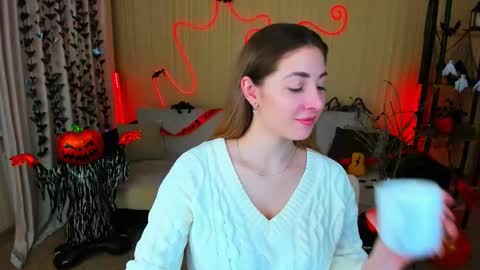 Snapshot of sensitiveheartt chatting on October 28, 2025, 7:27 pm sensitiveheartt online show from October 28, 2025, 7:27 pm