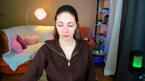 Snapshot of sensitiveheartt chatting on November 15, 2025, 6:04 pm sensitiveheartt online show from November 15, 2025, 6:04 pm