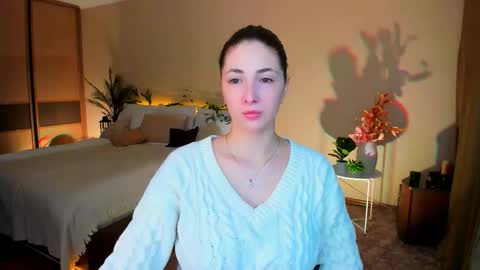 sensitiveheartt online show from November 30, 2025, 11:25 am