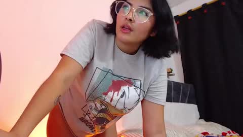 Snapshot of sensual_flame chatting on December 4, 2024, 1:47 am Camille and sophie online show from December 4, 2024, 1:47 am