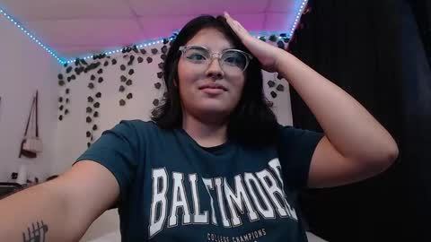 Snapshot of sensual_flame chatting on February 16, 2025, 4:20 am Camille and sophie online show from February 16, 2025, 4:20 am