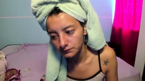 Snapshot of sensual_skinny chatting on November 17, 2025, 4:13 pm sensual_skinny online show from November 17, 2025, 4:13 pm