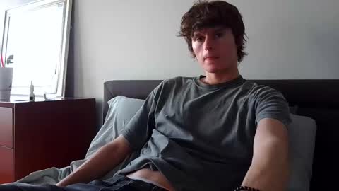 Snapshot of sensualalien chatting on March 9, 2025, 10:30 pm Cam online show from March 9, 2025, 10:30 pm