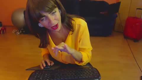 sensualmyra online show from October 10, 2025, 1:10 pm
