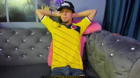 sensualsoulss online show from October 17, 2025, 12:41 pm