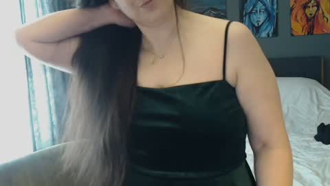 Snapshot of sentfrmheaven chatting on December 14, 2024, 5:47 pm Tara online show from December 14, 2024, 5:47 pm