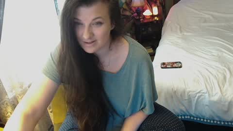 Snapshot of sentfrmheaven chatting on December 16, 2024, 3:22 pm Tara online show from December 16, 2024, 3:22 pm