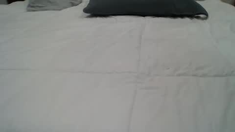 senyai40 online show from October 14, 2025, 6:20 pm